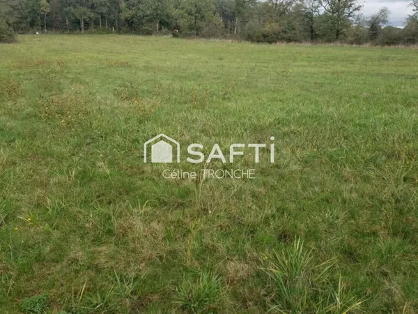 Terrain constructible plat proche A20