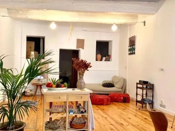 Local 2 pièces 49 m²