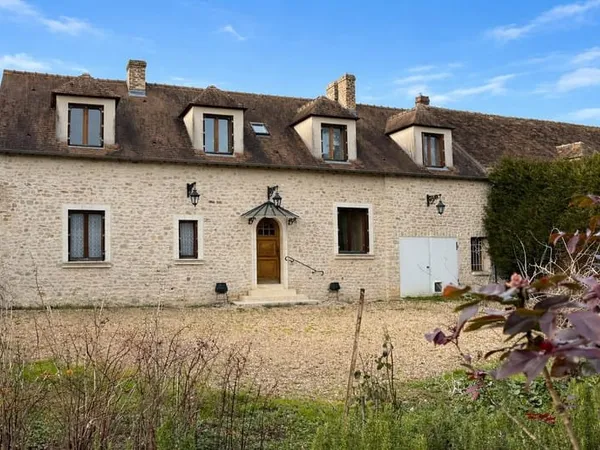 Maison en pierres de 125m2 sur 2150 m2 de terrain avec dépen