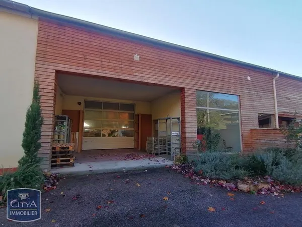 Local commercial 300 m²