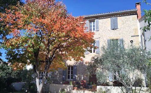Propriété 6 pièces 220 m²