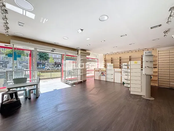 Local commercial 80 m²