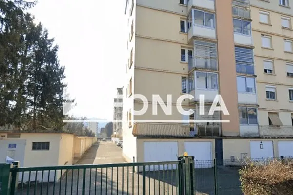 Stationnement Location Bourgoin-Jallieu   72€