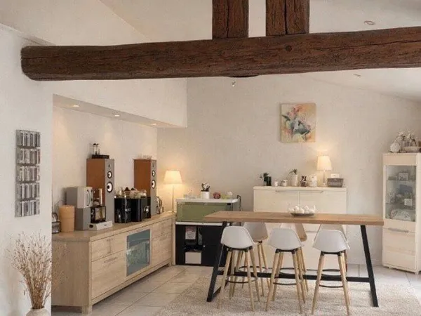 Appartement 1 pièce 93 m²