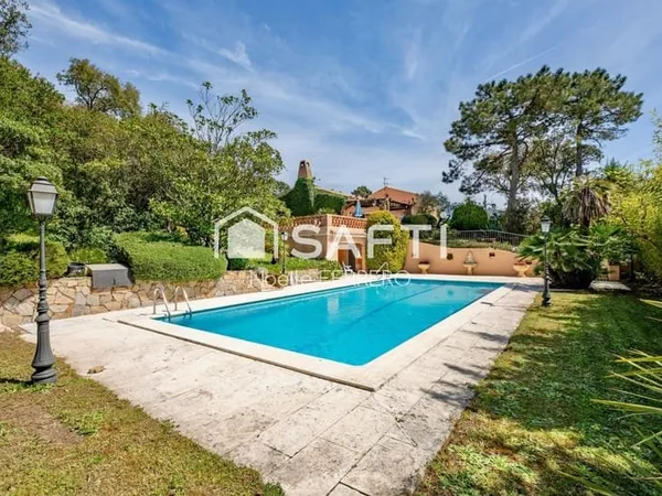 Villa T6 vue collines proche centre ville la Môle
