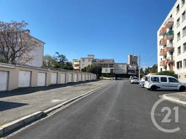 Parking 16 m²