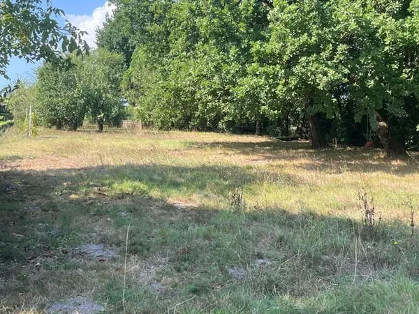 Terrain 1350 m²