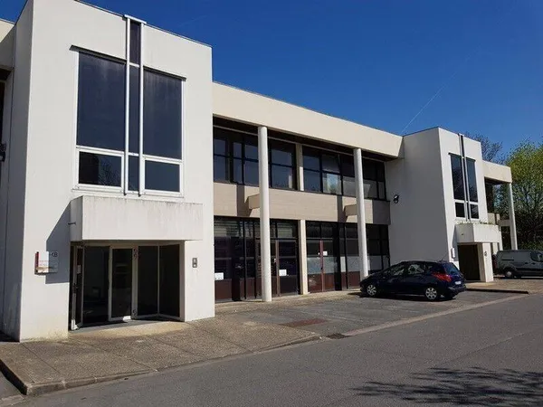 Bureau 367 m²