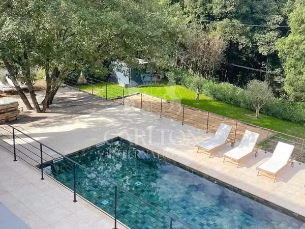 Grasse - Villa composée de 5 chambres