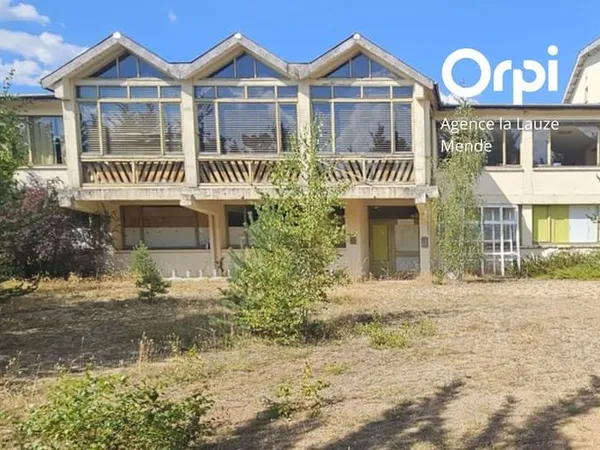 Immeuble 5 pièces 1238 m²