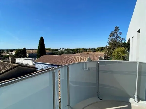 Baillargues, appartement récent type 3 pièces et 2 garages