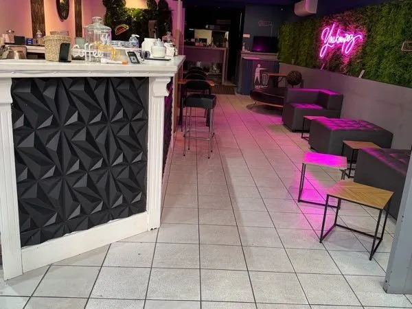 Commerce Vente Pamiers 2p 170m² 60000€