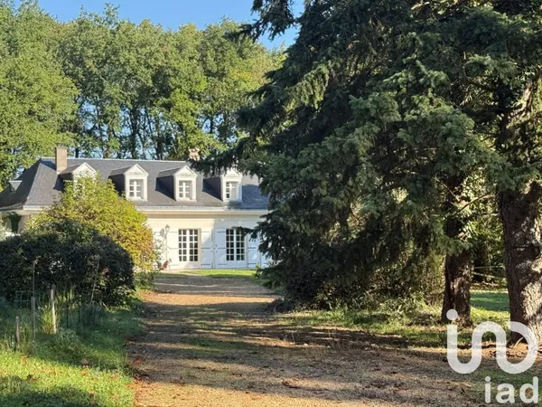 Maison 8 pièces 300 m²