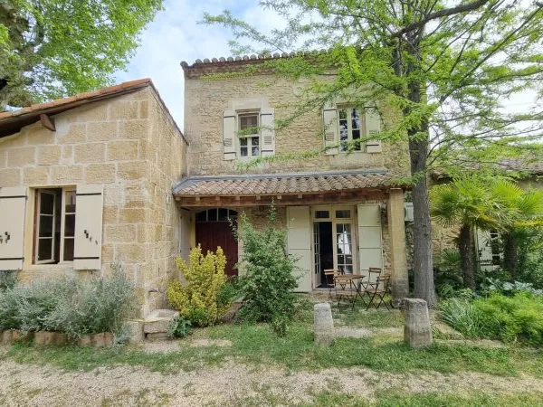 MAISON FAMILIALE DE 280 M2 SUR 1500M2 DE PARCELLE