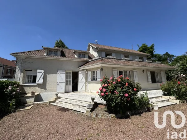 Maison 8 pièces 190 m²