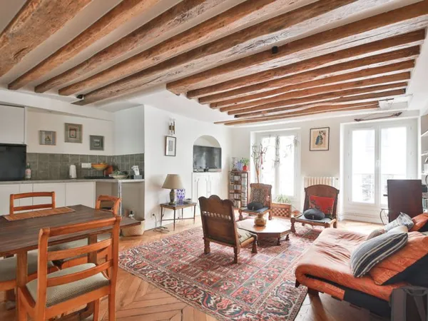 Appartement 106 m2 PARIS 75009 Traversant-Ascenseur