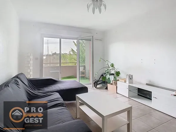 À VENDRE T2 avec terrasse résidence récente Quartier de