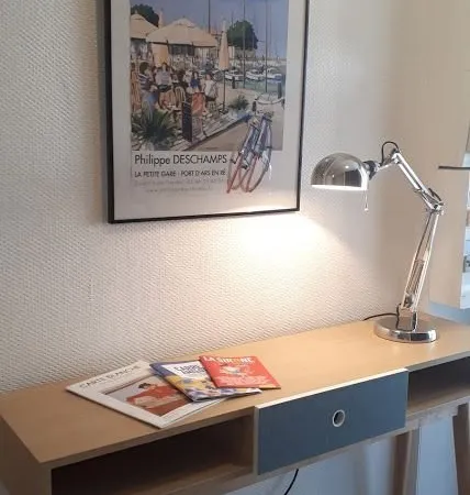 Studio meublé location à l'année centre ville La Rochelle