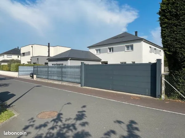 Grande maison familiale de 264m2 - Quartier résidentiel calme proche Caen