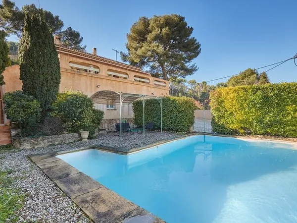 Maison rénovée avec piscine La Rougière, Septèmes-les-Vallons