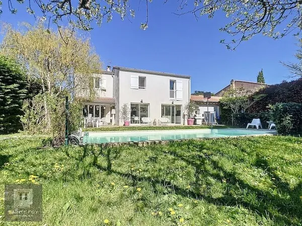 Maison - 157 m2 - 4 ch