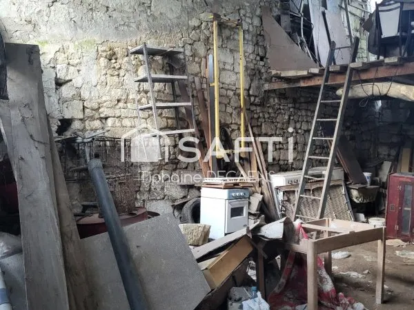 Garage centre ville 50m2 environ, possibilité de le transformé en logement