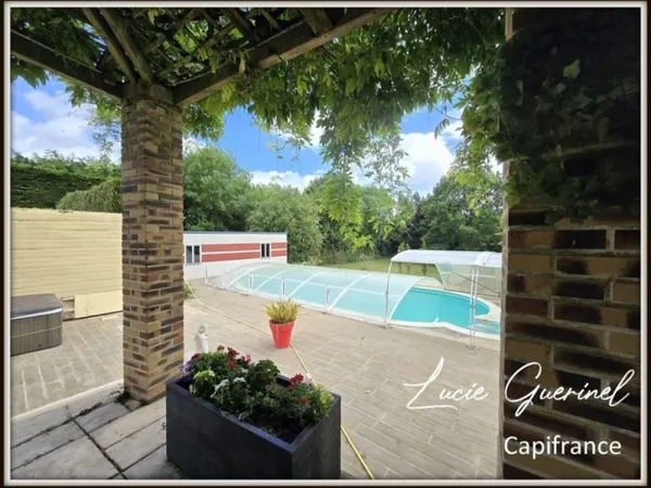 Maison à vendre 10 pièces avec piscine à ROUGE (44)