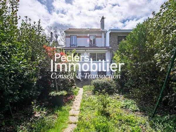Maison 8 pièces 158 m²