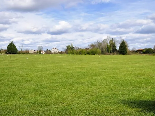 Terrain 690 m²