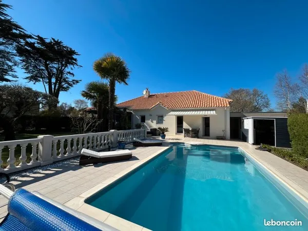 La Baule Magnifique maison prête à vivre 127 m² 4 ch piscine garage jardin 875 m²