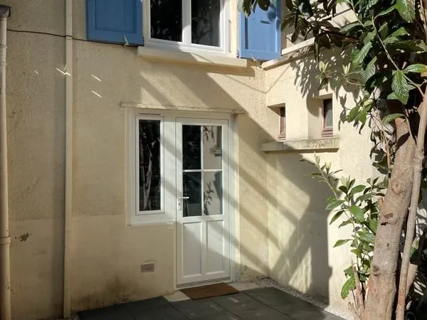 Studio avec terrasse