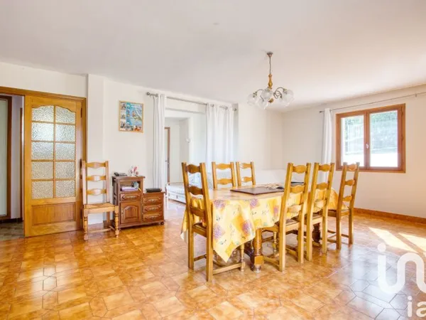 Maison 5 pièces 130 m²