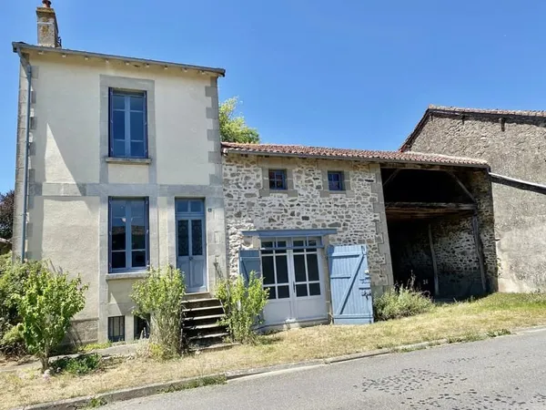 Charmante maison de village avec grand atelier, grange et jardin
