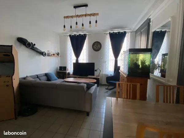F4 80m² traversant petite résidence - poss. Parking Rouen Rive Droite Préfecture / Pasteur dispo mai