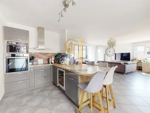 Appartement 5 pièces 94m2 avec deux terrasses