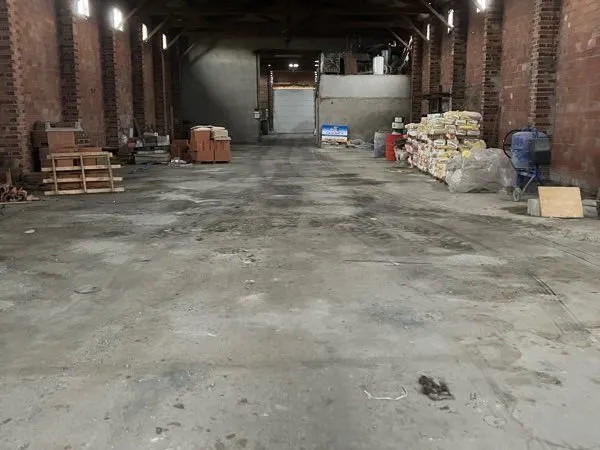 Local 900m2
