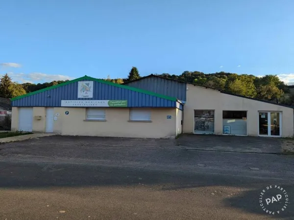 Local commercial 790 m²