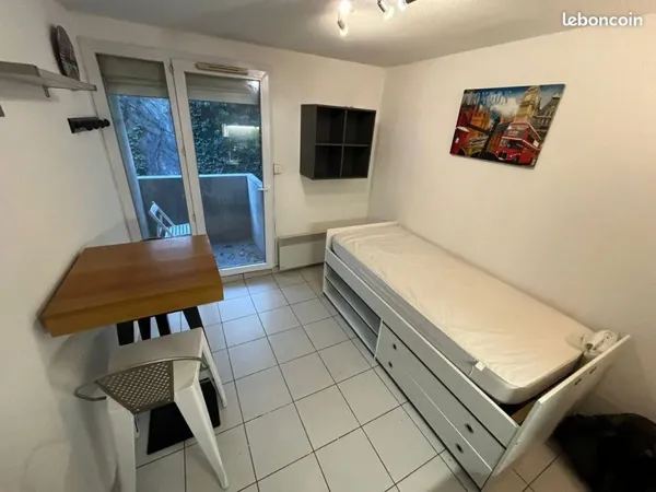 Studio Grenoble calme avec balcon