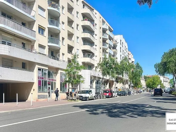 Bureaux 245 m²