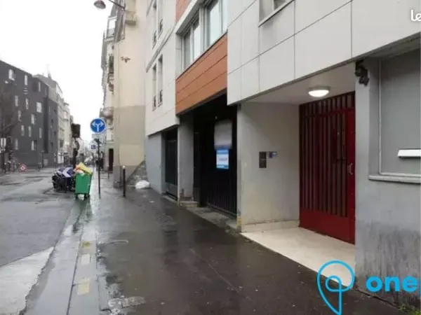 Parking/box 12 m² PARIS 18