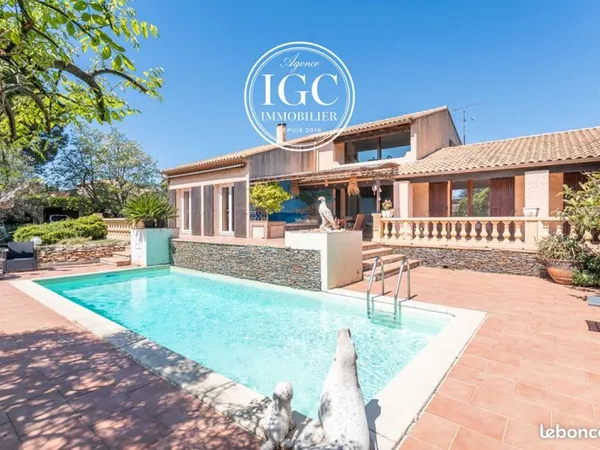 Maison 8 pièces 180 m²