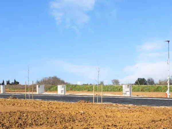 Terrain 640 m²
