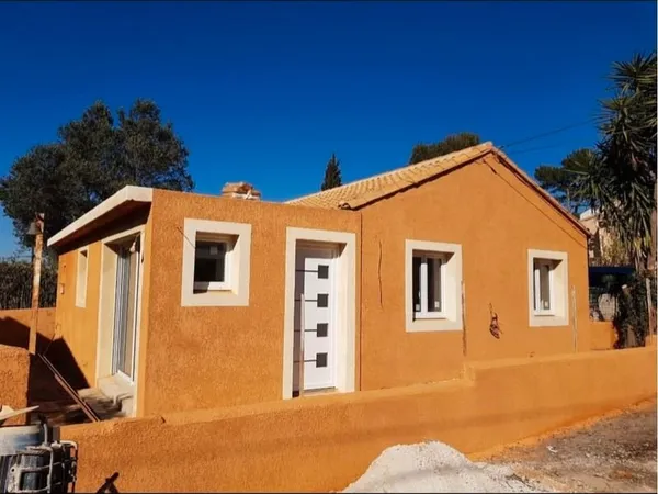 Maison 70 m2 Saint mitre les remparts