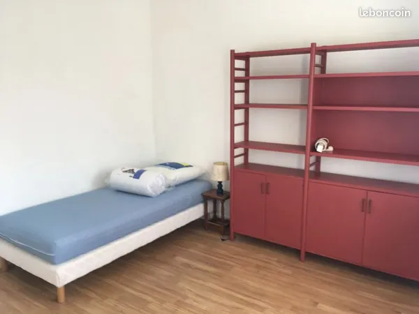 Loue belle chambre de 12m2