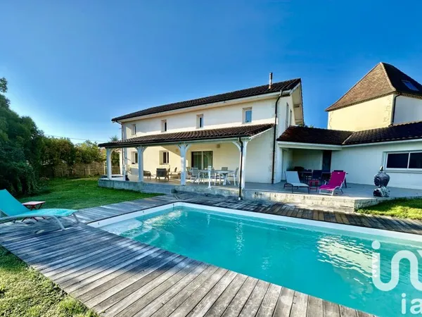 Maison 10 pièces 180 m²