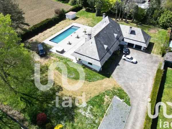 Maison 8 pièces 290 m²