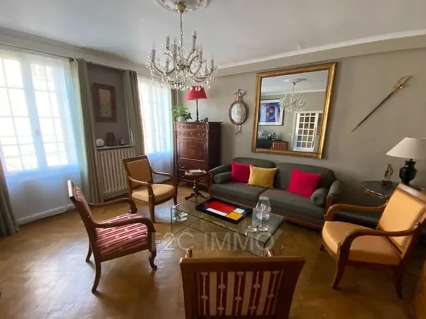 Maison 9 pièces 187 m²