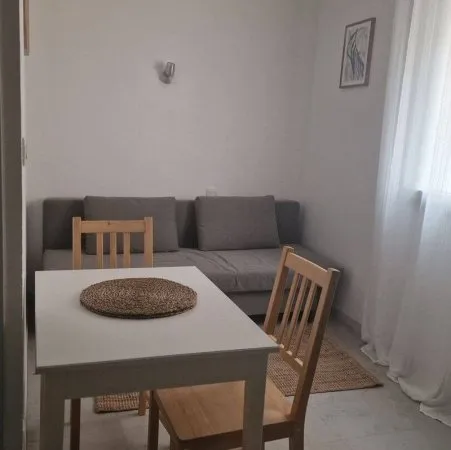 Studio 1 pièce 17 m²