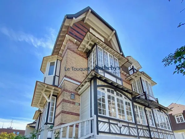 LE TOUQUET TRIANGLE D'OR villa Touquettoise en plein centre vill