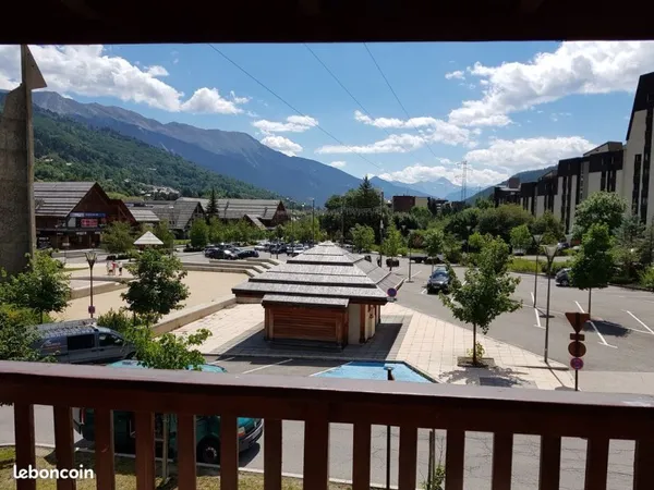 Duplex 3 pièces 46 m² - La Salle-les-Alpes 05240 · Quartier Villeneuve - Proche des pistes - Possibi